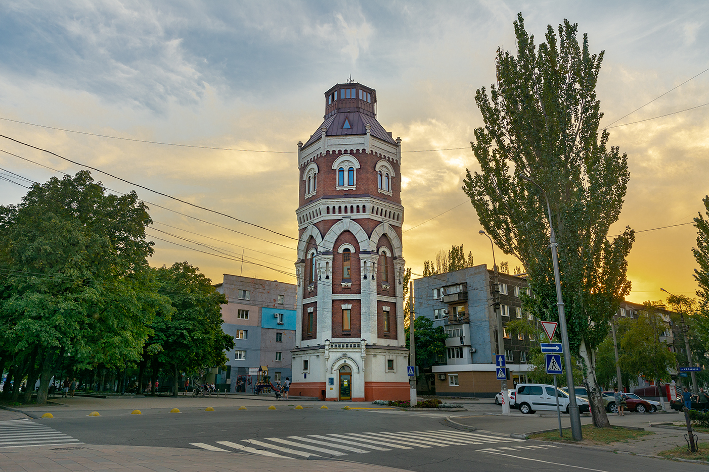 Культурно-туристичний центр “Vezha”