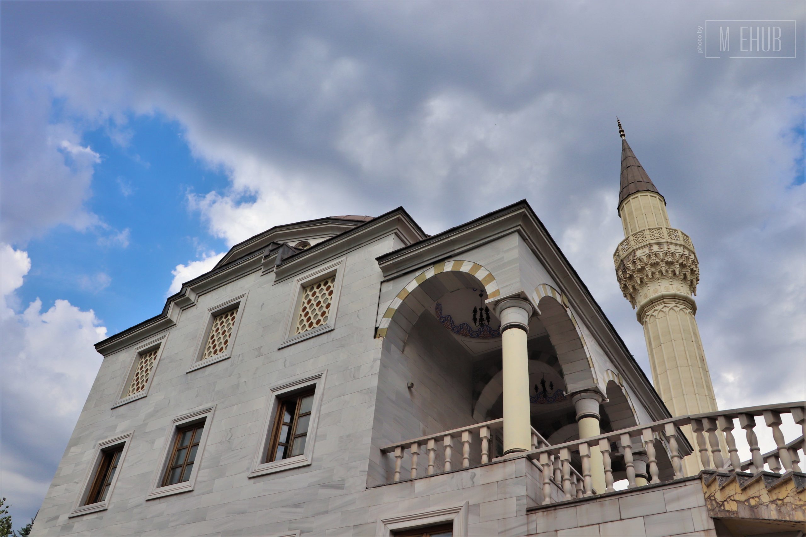 Маріупольська мечеть на честь султана Сулеймана Пишного і його дружини Роксолани