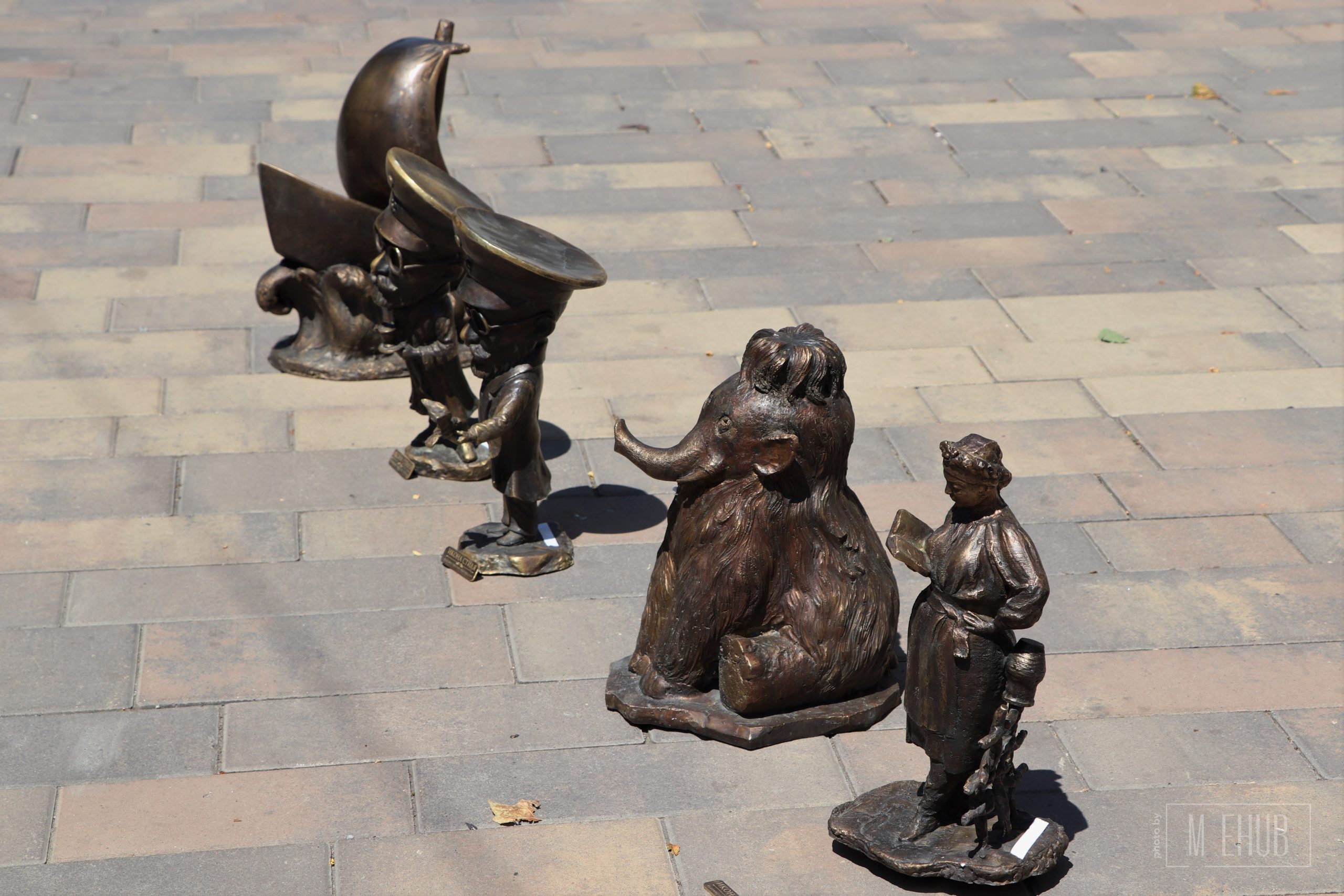 У Маріуполі встановлять шість автентичних міні-скульптур