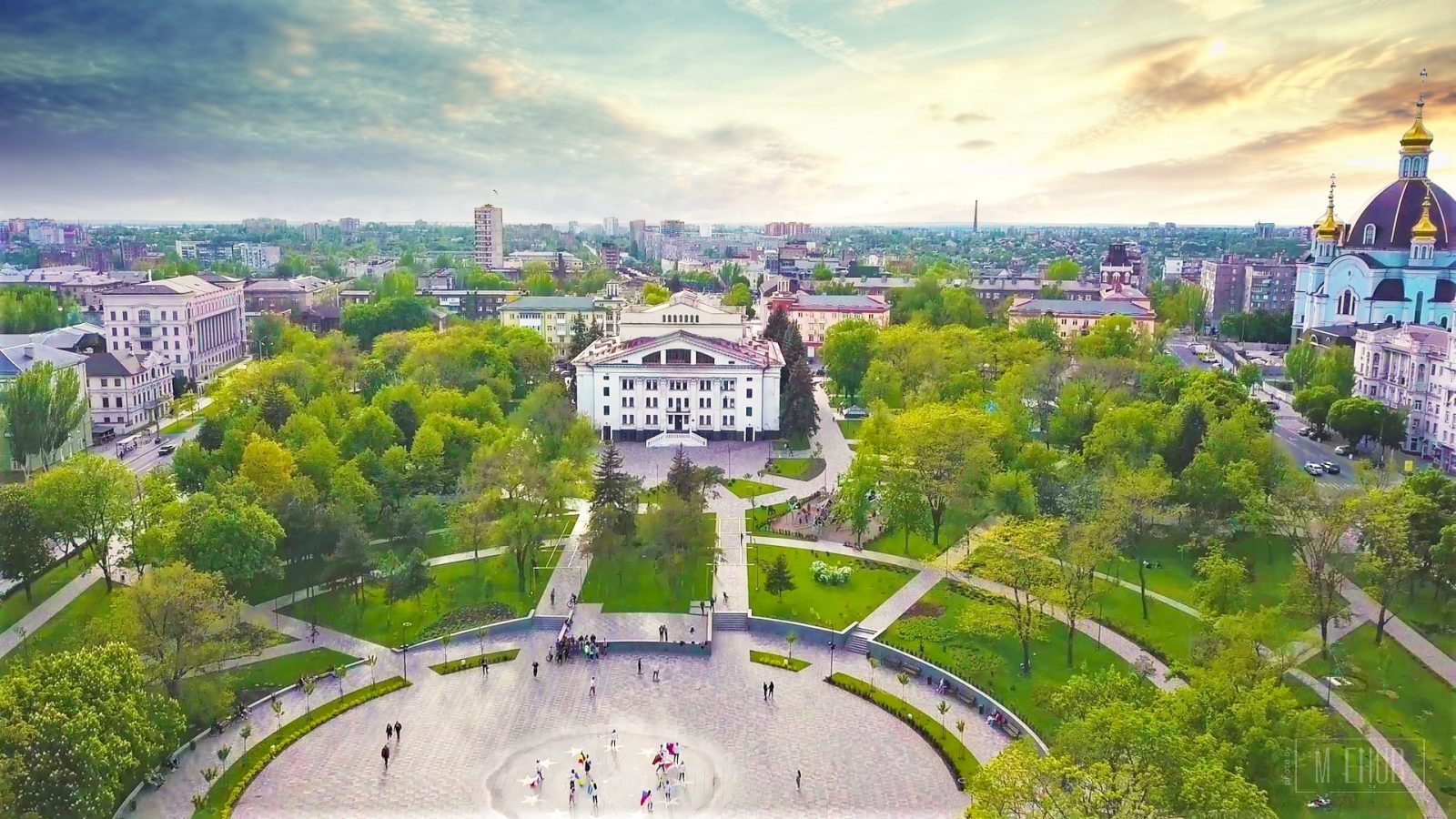 Mariupol is a tourist city • Home